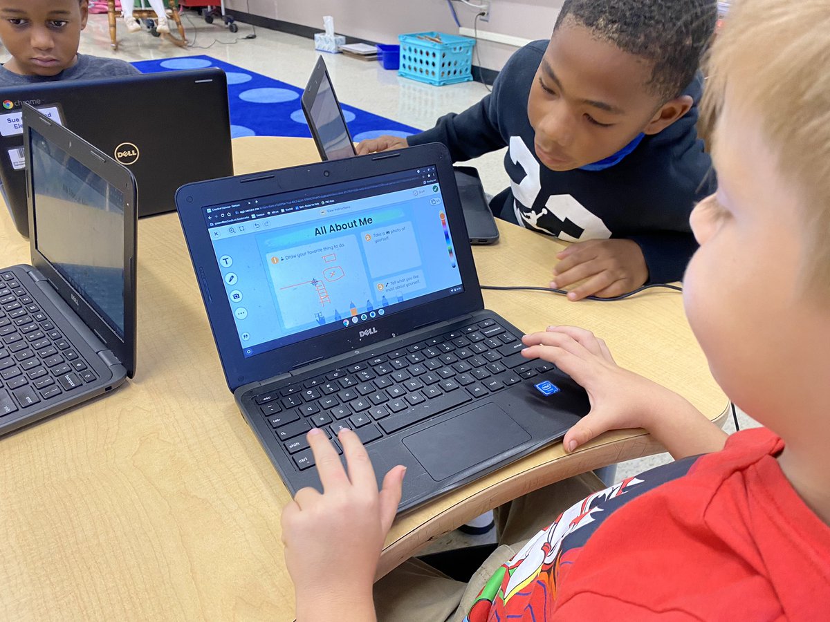 Look at these #firstgrade Ss in <a href="/ashghend/">Ashley Henderson</a>’s class using <a href="/Seesaw/">Seesaw</a>. <a href="/SueClevelandES/">Sue Cleveland Elementary</a> you have some amazing friends who are #seesawready and showing their #wildcatpride!