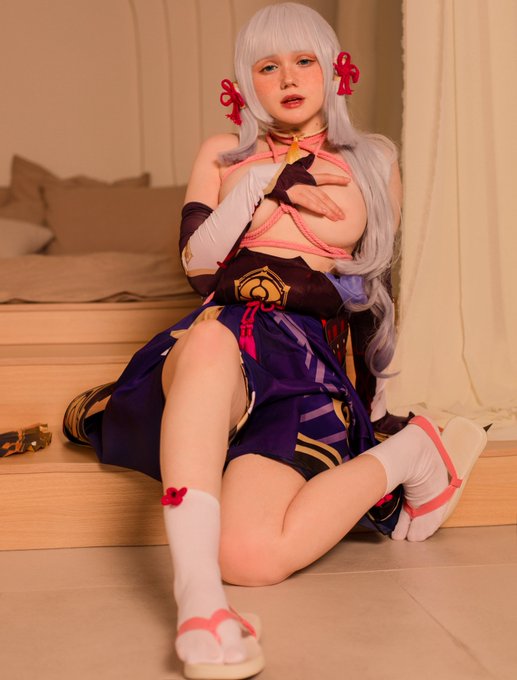 2 pic. ✨ How do you see me: 😳 What I really am: #ayaka https://t.co/DvUZVc5jPf<a href="/tag/ayaka"class="tags">#ayaka</a>