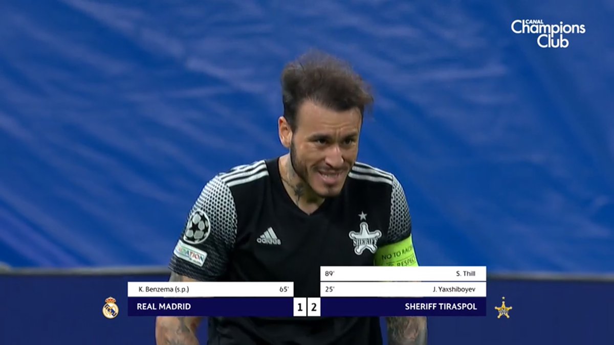 XaviMcBeal's tweet photo. C'est toujours un immense bonheur de voir un club de la SuperLeague se faire ouvrir en deux par un petit club. 

#RMASHF #RMATIR https://t.co/Elb1MOYHEh