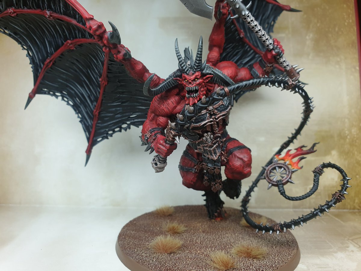 RotateThatFish's tweet photo. The mighty Bloodthirster is complete! #warmongers #warhammercomunity #warhammer40k #BFTBG https://t.co/1DxSvoWRzv