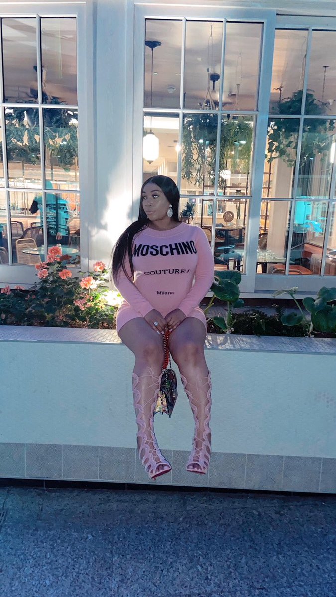 cherrybee2000's tweet photo. Hey guys. Please continue using the link in my bio to stream my new single. “Did Me So Rotten” Also follow me on Instagram @cherryibee_1 A big thank you to everyone who has streamed so far #greatful #blessed #didmesorotten #cherryibee https://t.co/Q75RM371AY