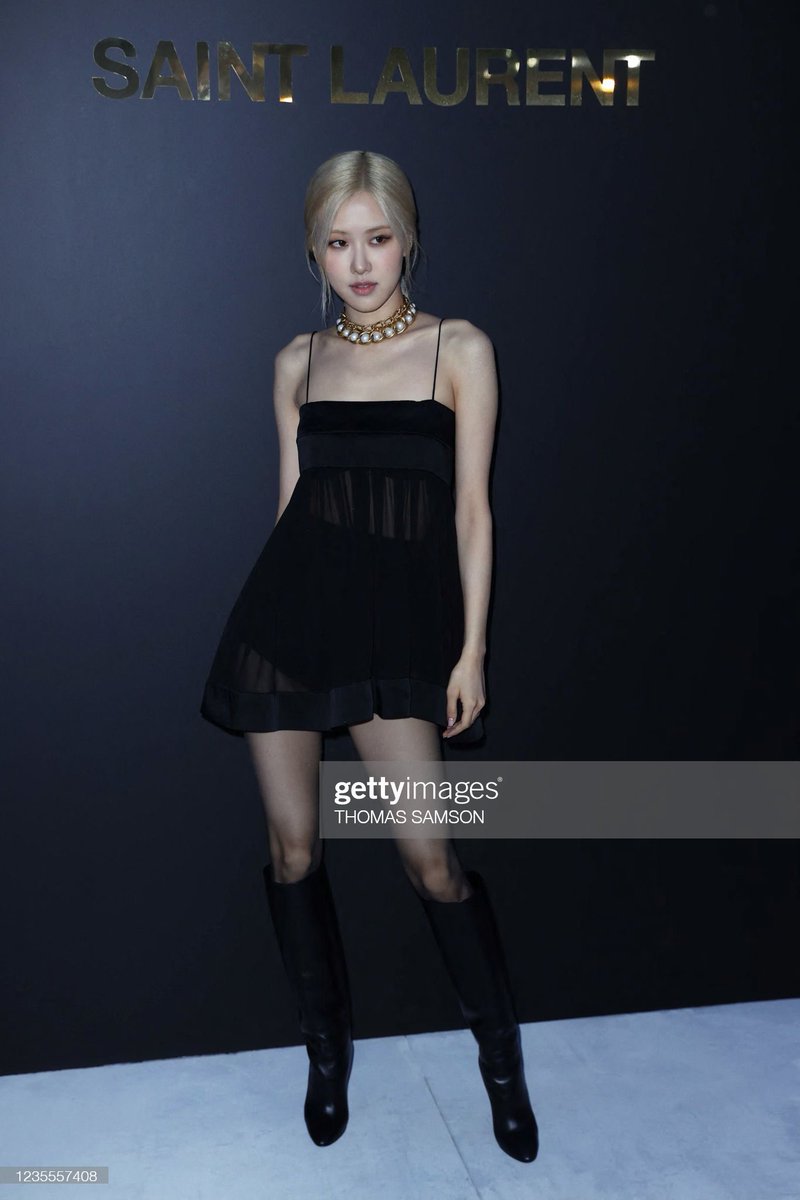 BBU_BLACKPINK's tweet photo. ROSEANNE PARK

ROSÉ AT SAINTLAURENT PFW 
#ROSÉXYSLParisFW @BLACKPINK https://t.co/gRa0D3dtGJ