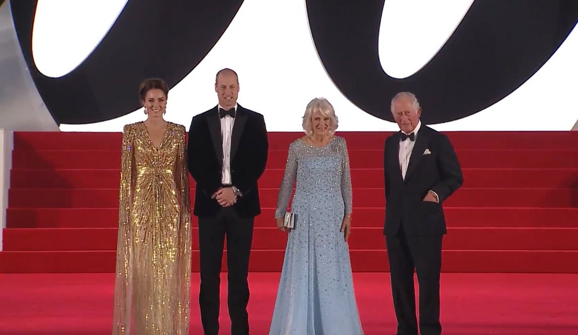 Wow. Kate absolutely understood the assignment tonight for the Bond Premiere. Stunning. #NoTimeToDie