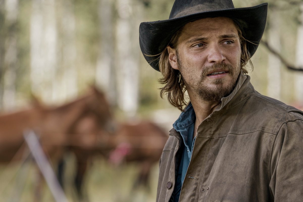 Yellowstone's tweet photo. We're here for Kayce Dutton. #YellowstoneTV https://t.co/T40U2GtAXu