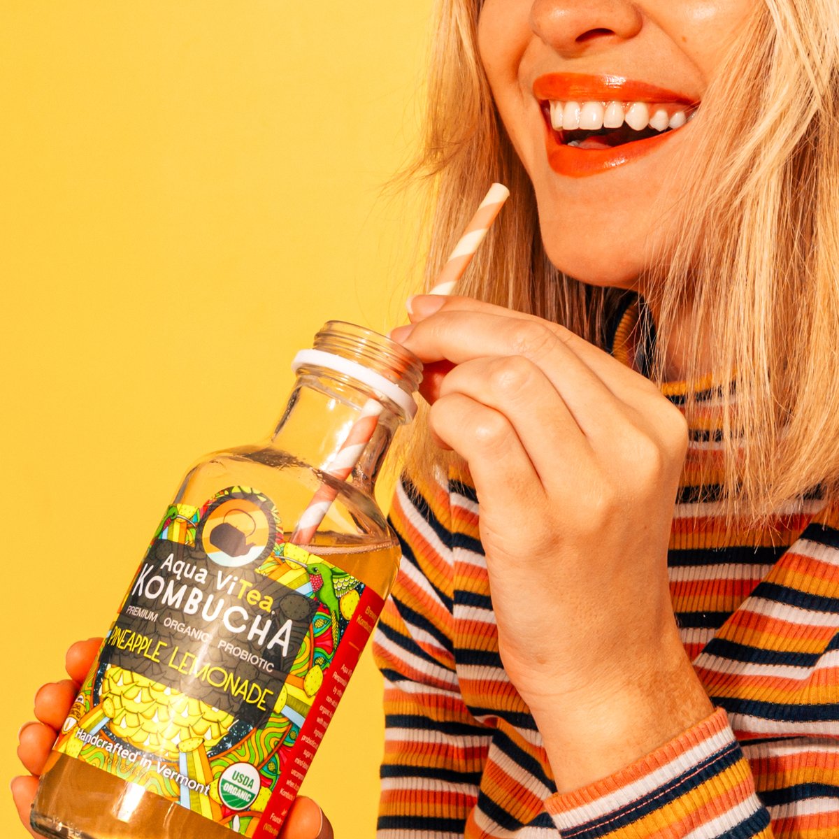 Nothing lights up the world like a smile. Happy #WorldSmileDay! What makes you smile? For us it is Pineapple Lemonade Aqua ViTea :)