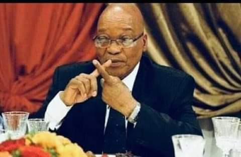 RuleTebza's tweet photo. @kulanicool Niks. Zisa Hamba ngo Line https://t.co/IcEXgnLfmw