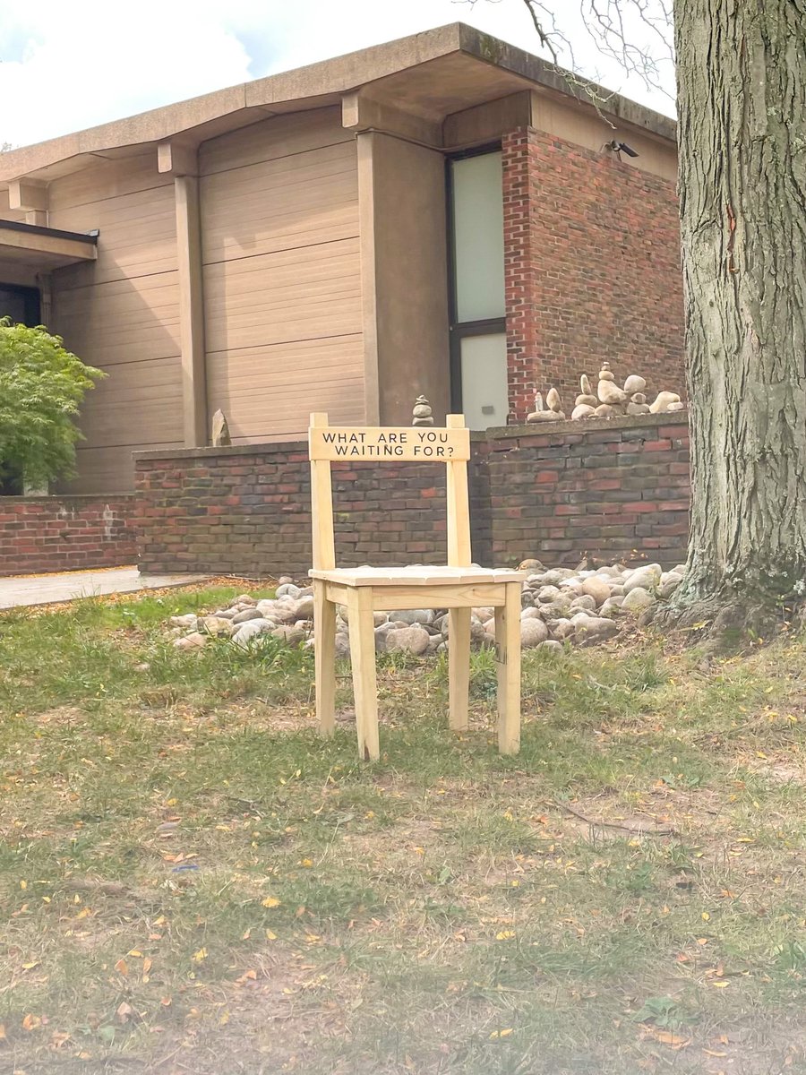 here’s what i’ve been up to lately, i made a chair in my sculpture class :)))