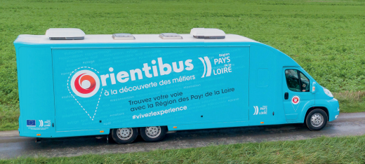 DerrienLaurence's tweet photo. #TousMobilisés : Une matinée sur les métiers du #Bâtiment avec le #Poleemploi de #Pornic
Jeudi 14 octobre matin, venez découvrir tous ces métiers qui recrutent 👍🏻
Contactez votre conseiller pour inscription ! 
Orientibus, casques virtuels, employeurs !
Venez ! 🤝🏻👷🏻‍♂️👷🏻‍♀️ https://t.co/wT1aMvSXzZ
