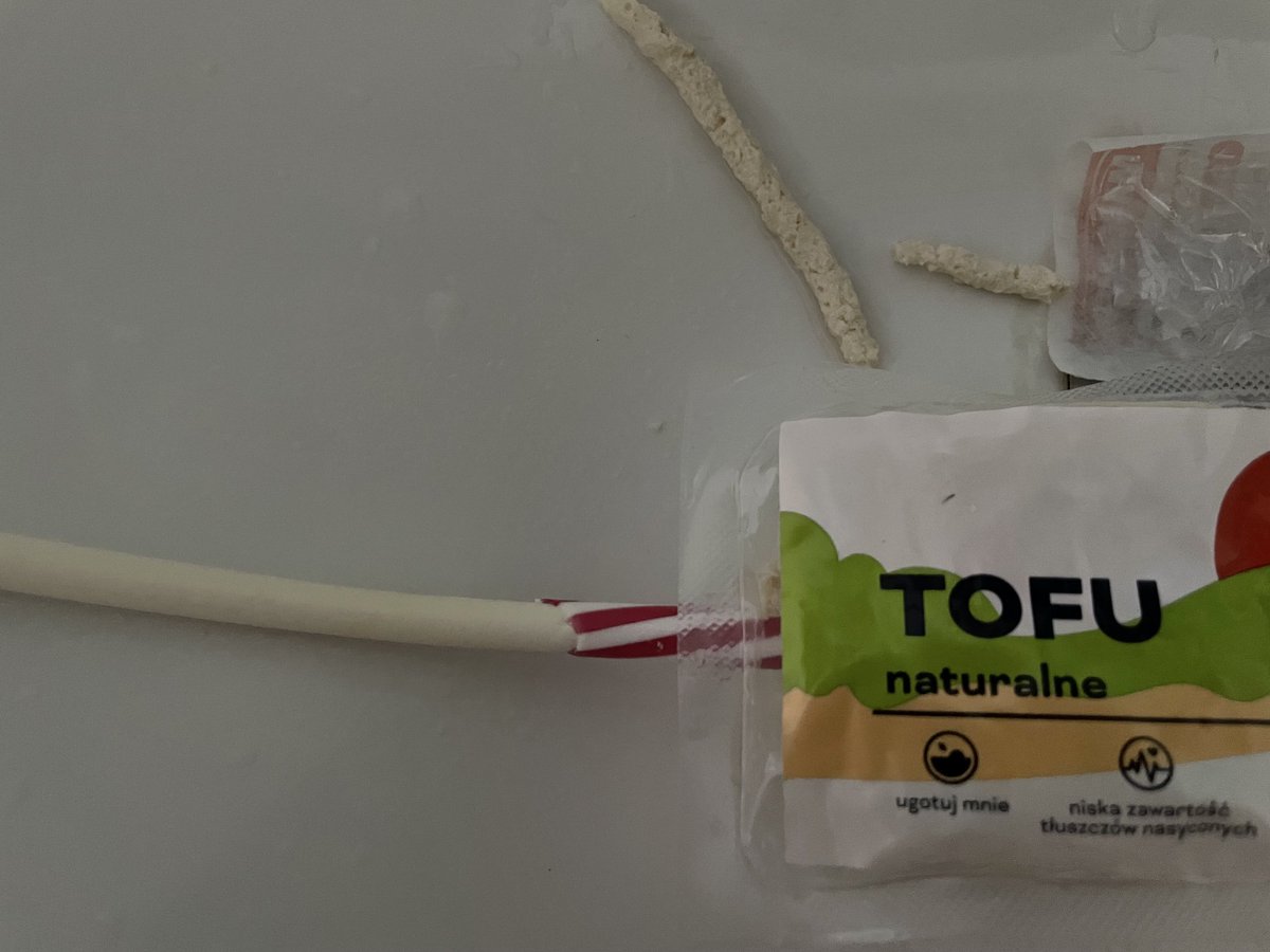 malyanesteta's tweet photo. Vege trenażerów do kaniulacji pod #USG ciąg dalszy. Prosty sposób na zabawę i podnoszenie kwalifikacji w Oddziale #patientsafety #POCUS #USGIV #anestheticadventures @ButterflyNetInc https://t.co/5kYyRNCvf1
