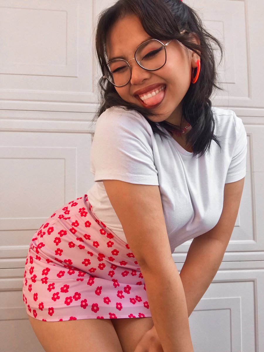 yamsoz's tweet photo. just me being pretty 🥰 https://t.co/bXFeUProFh