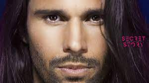 locrack's tweet photo. #Secret28S #SecretCuentaAtrás3 
De parte de quien estáis ?
RT Luca
MG Lucia https://t.co/s5Du35JMyr