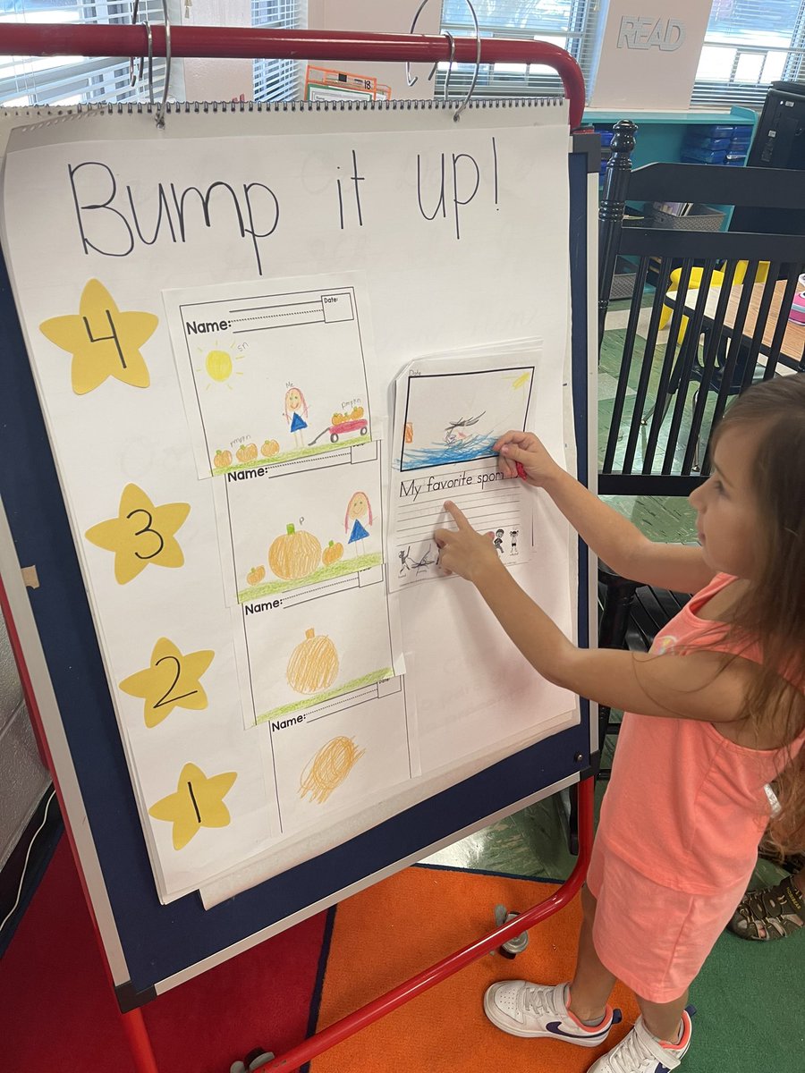 students referencing our bump it up chart during writing <a href="/eamotley/">Ernest Motley, EdD</a> the best part was the honest comment from a student “I think my work is a 2 not a 3” #wearemurphy #kindkinders