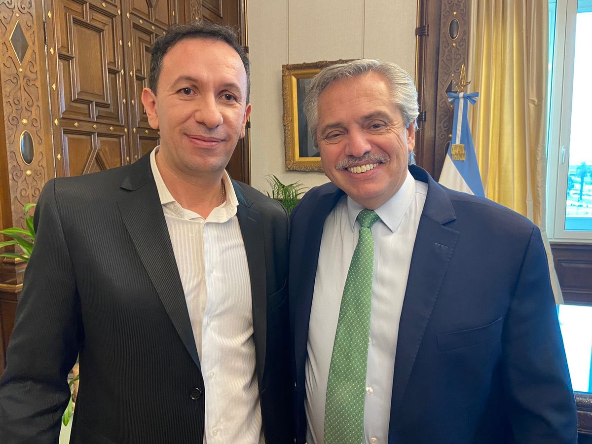 Desde el primer día mi prioridad es la gestión.
Hoy me reuní con el Presidente <a href="/alferdez/">Alberto Fernández</a> para plantearle los proyectos que tenemos para #Trelew.
Generar empleo genuino en nuestra ciudad es fundamental y el acompañamiento del Gobierno Nacional es clave para ello.
