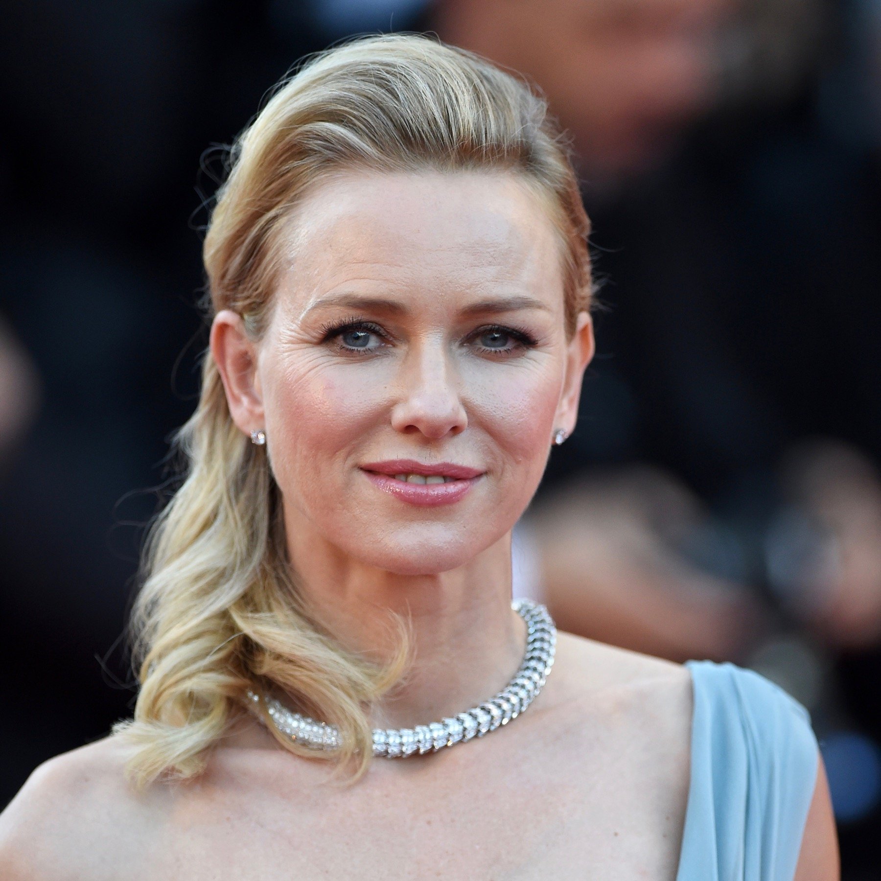  Happy Birthday Naomi Watts        