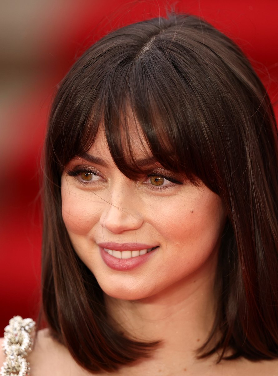 𝐆𝐚𝐥𝐞𝐫𝐢𝐞 ↳ Apparitions Publiques

28/09 : Ana à l'avant-Première #NoTimeToDie à Londres. 

+ 69 photos ↳ anadearmas.fr/galerie/thumbn…