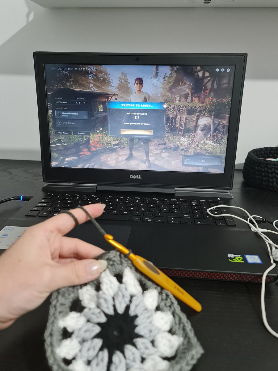 rawmountain's tweet image. What do you guys do while in queue to New World? 🤔 I? I crochet the time away!