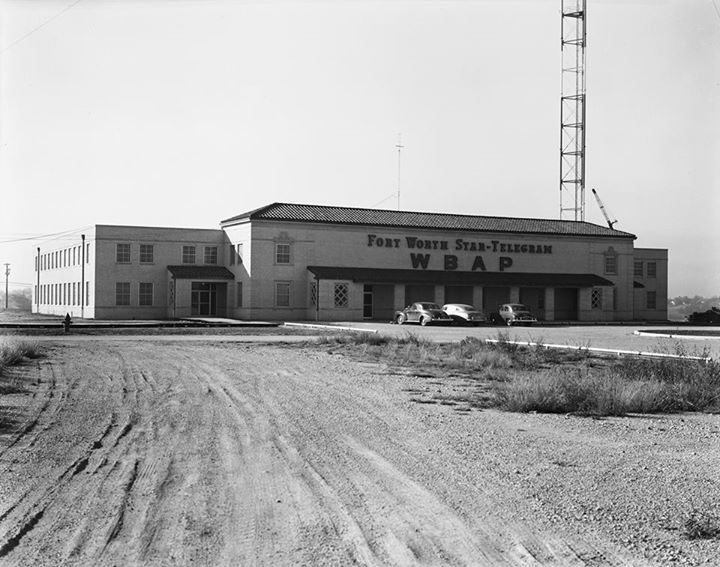 CHDirect's tweet photo. #TexasHistoryTuesday Did you know that the first TV station in the south to go on-air was located in Fort Worth? WBAP-Fort Worth began broadcasting on September 27, 1948, airing a speech by President Harry Truman. https://t.co/RGnG0X7e05