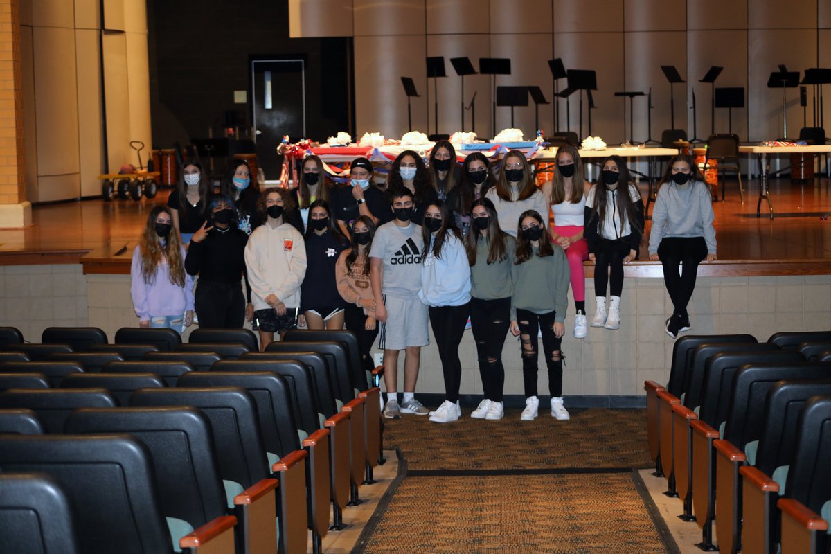 romecsd's tweet photo. The Freshman are after school working on their float for this Friday's HOMECOMING GAME! #RFAPride https://t.co/7UtShkx0jo