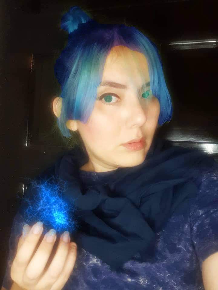 Shelitoupg's tweet photo. Primer intento de cosplay 
Me da penita pero lo quise intentar 
👉👈🙈
#wraith #ApexLegends 
@PlayApex @XboxMexico 
Me sentí como el chico que hace cosplay en su casa 🥺 https://t.co/XiEwLZWk2x
