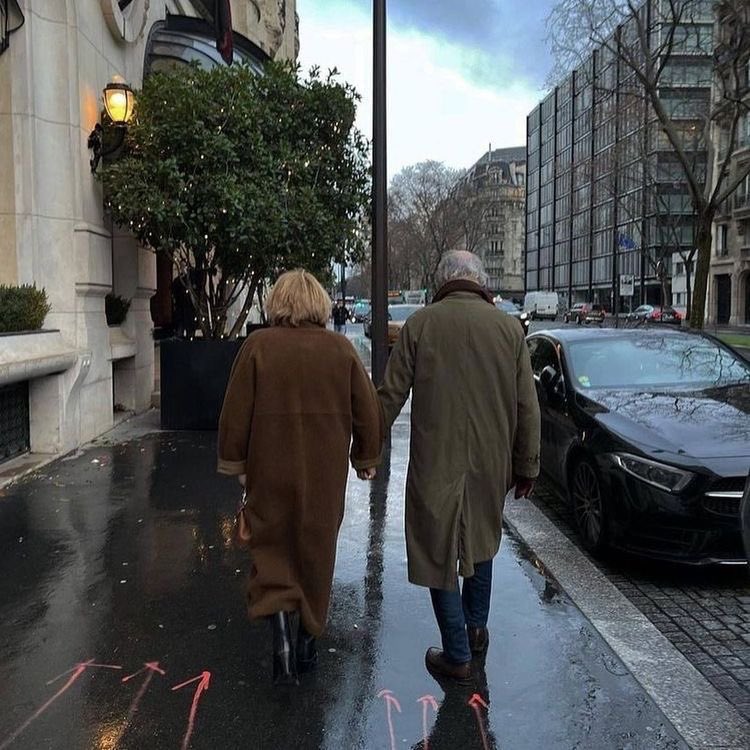 pradasunset's tweet photo. love that lasts a lifetime https://t.co/otD5ffKWgz