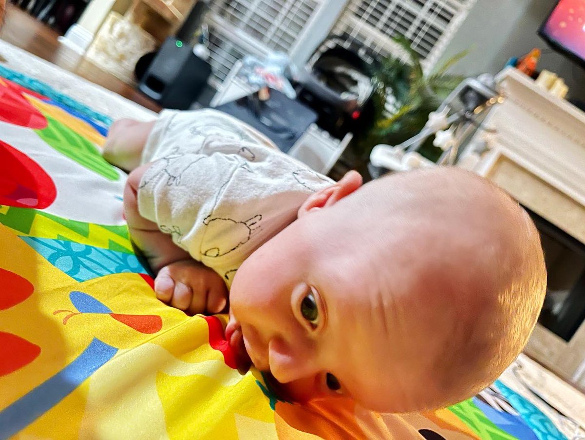 AsherMaxFrank's tweet photo. I struggle reading analog clocks 🕰 (the big &amp; little hands confuse me) but I do know what time it is… it’s #tummytime https://t.co/j0dEVsevDV