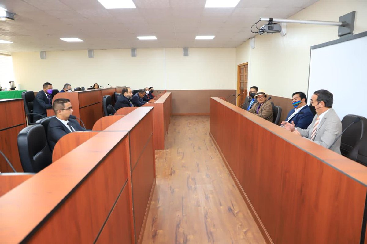 cpia_y's tweet photo. El Presidente de la Comisión de Pueblos Indígenas y Afrodescendientes HD Amilcar Pop, realiza conferencia sobre “Los derechos indígenas y su evolución en la historia del derecho latinoamericano” en la Facultad de Derecho y Ciencias Políticas de la Universidad de Panamá, Panamá. https://t.co/yrcdqOGLsV