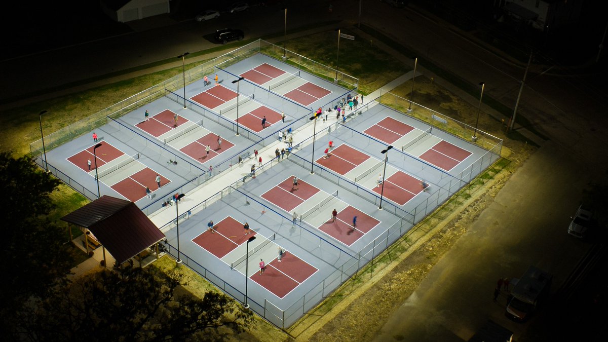 FrasureReps's tweet image. The Sanders-Trine Pickleball Complex (Platteville, WI) held a grand opening on September 25. As part of the project, (16) LSI Zone Large fixtures were supplied for the facility. The facility will host tournaments, league/open play, and lessons.

Images by Runde Imagery