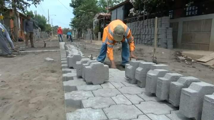El gobierno realizará 24 obras viales dentro del casco urbano de Nueva Guinea en la Costa Caribe Sur. 
#Nicaragua 
#28Septiembre