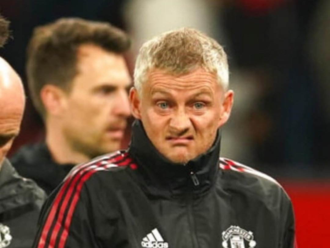 "Oooo I don't bring in any trophies all season but oooo I need more money to do it"