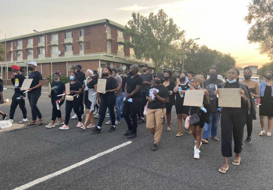 EFFSC_UFS's tweet photo. We stand in solidarity with the students we’ve lost in the 2021. We demand that the university attend and prioritise the mental health and safety of all UFS students.
#JUSTICEFORLITHEMBA
#JUSTICEFORUFSSTUDENTS https://t.co/ztsAZuSlnv