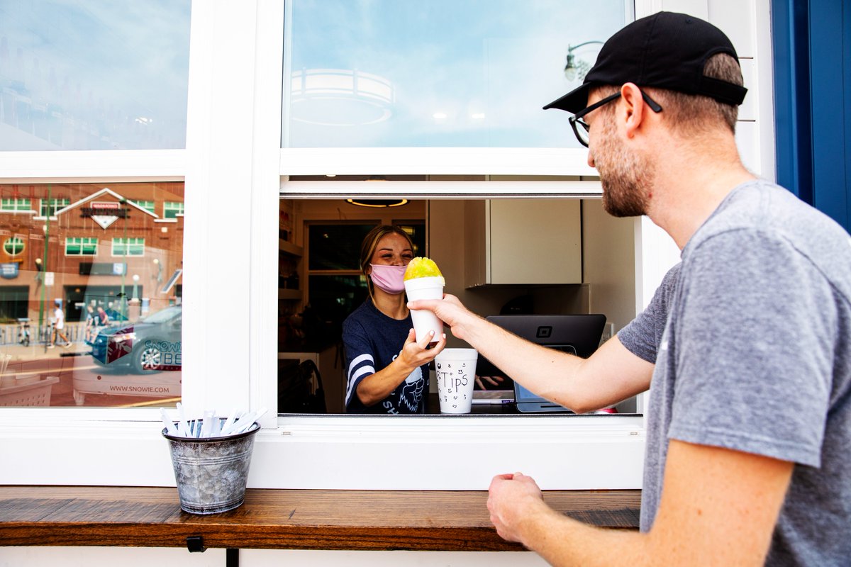 It may be officially fall, but it's 93 degrees outside! ☀️ Sneak in another taste of summer with a snow cone this evening! 🍧