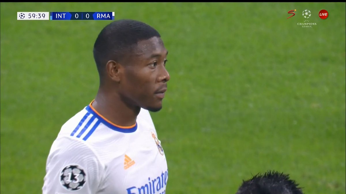 AlabaTimeline's tweet image. David Alaba vs FC Sheriff in the first half:

Total shots: 1
Accurate passes: 55
Pass Succession rate: 93%
Long balls: 4
Long balls success rate: 100%
Crosses: 5
Touches: 69
Duels Won: 1
Times dispossessed: 0
Recoveries: 5
Tackle success rate: 100%

Needs improvement 👊