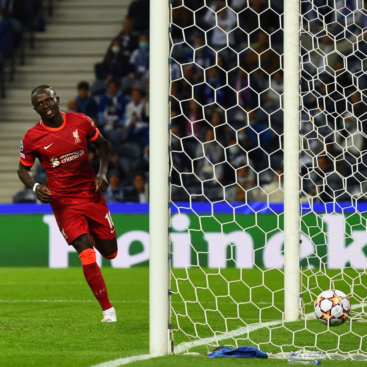 That's now 2⃣0⃣ #UCL goals for Sadio 🔥⚽️
