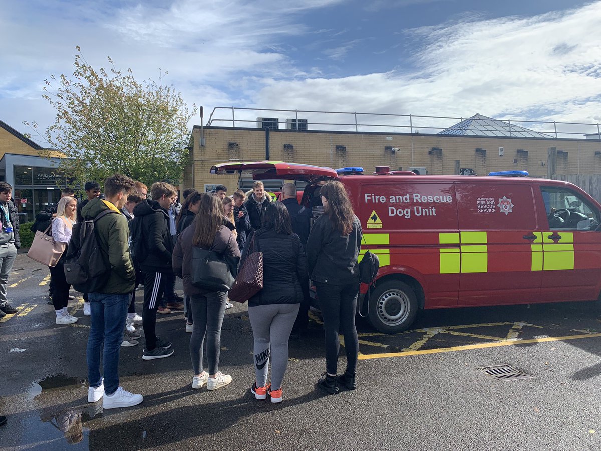 AndoverPublic's tweet photo. Student Watch - Thank you to Graham, Andy and Lauren from Hampshire Fire &amp; Rescue service Arson Task Force, who came in and talked to the students about their jobs. It was great to see the dogs in action. Thank you. #andovercollege #studentwatch @AndoverPolice https://t.co/bd1EuWVeUy