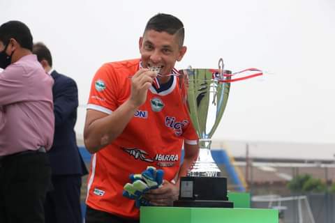El arquero Aníbal Argüello es el jugador que consiguió tres ascensos en distintas Categorías de la APF. Hoy con Pettirossi de la C a la B, en el año 2010 con GCZC de la Intermedia a la de Honor y en el 2019 con Tacuary de la B a la Intermedia.