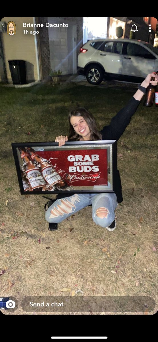 briromz's tweet image. #KingofBudContest more like QUEEN of bud - just one picture wouldn't do justice though