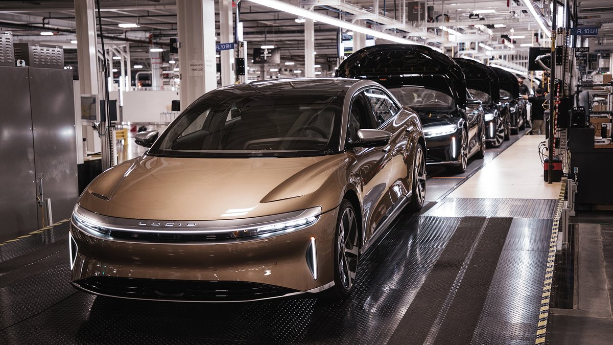 LucidMotors's tweet photo. Lucid Motors starts production of the groundbreaking #LucidAir in Arizona, customer deliveries to begin in October.

https://t.co/sWYJwVfpVa https://t.co/LI17WcAtIP