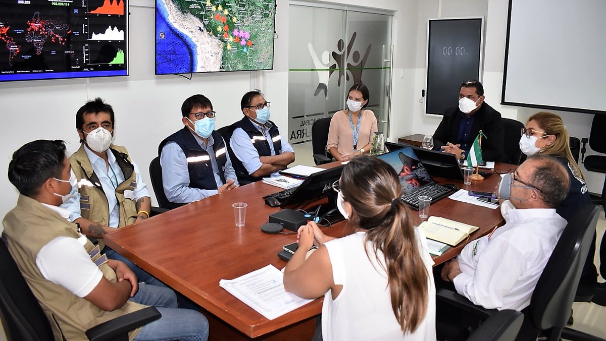 UNODCBolivia's tweet photo. With the support of @SueciaEnLaPaz, @UNODCBolivia, @ONUHabitatBOL and #EquipoCoyera, met with the #SecretaryOfHealth of the @GobMunSC to continue with the project of treatment of #drugdependent people in street situation and the recovery of the ecological corridor of #SantaCruz https://t.co/gtfZPH7XHY