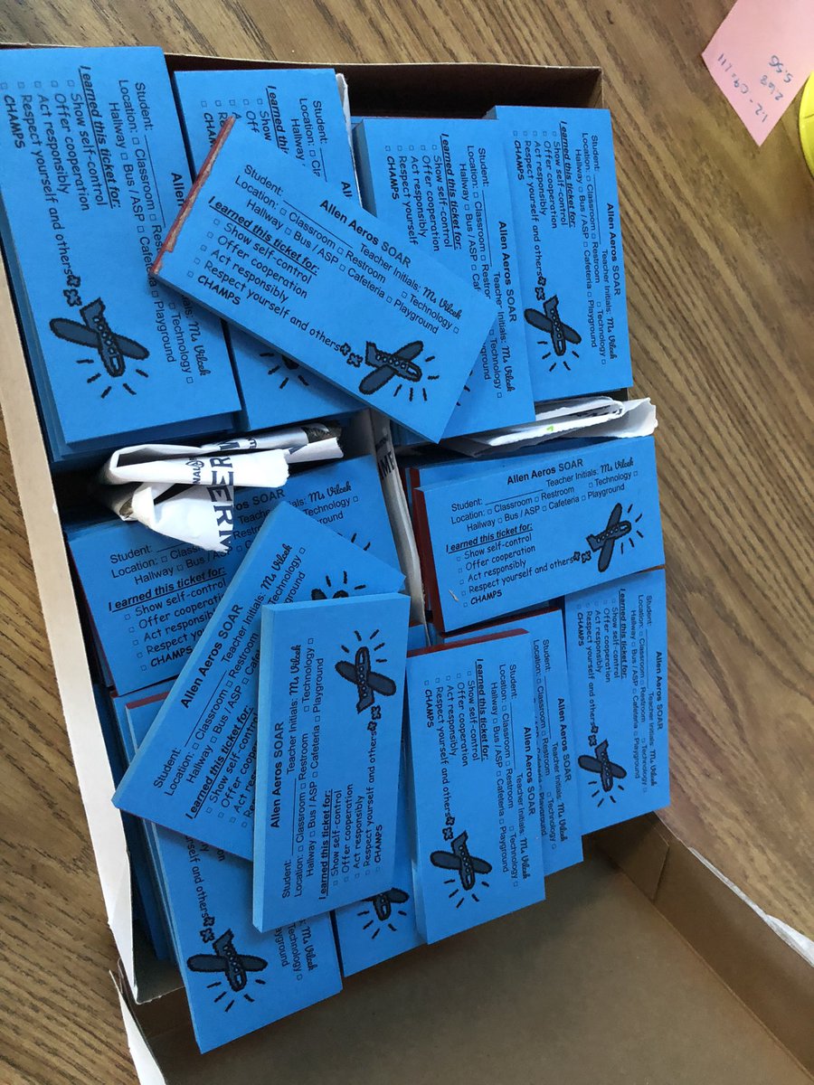 Ms V #5thgraderocks tweet media