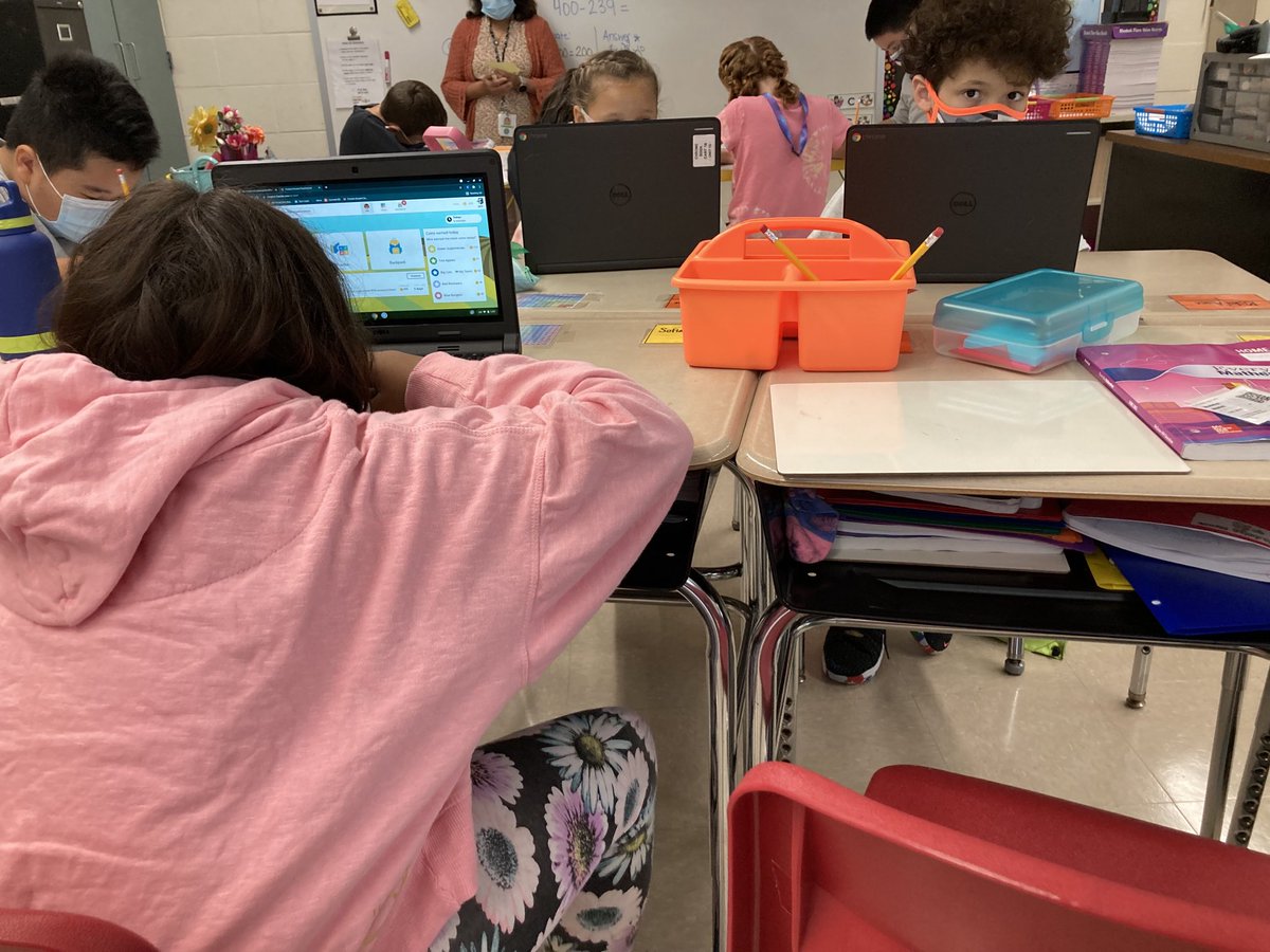 Tom Husar tweet media