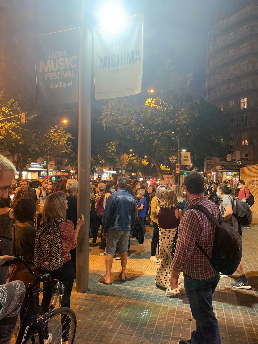 JoventLleida's tweet photo. ♀️ Volem avortar! Ens concentrem, juntament el moviment feminista de la ciutat, a la plaça Paeria per exigir a les administracions un dret que és nostre. Volem avortar a la nostra terra!✊ https://t.co/pMX23wDbJM
