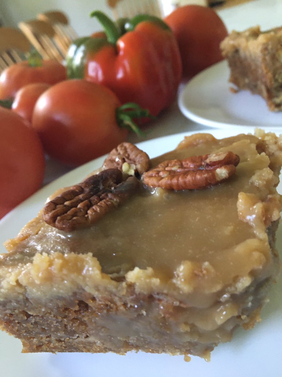 MealsWheelz's tweet photo. 🍎 🍏 Apple Cake 🍏 🍎
@AndrewSacks13 #forYew #soul #food https://t.co/XvtHExo9Dv