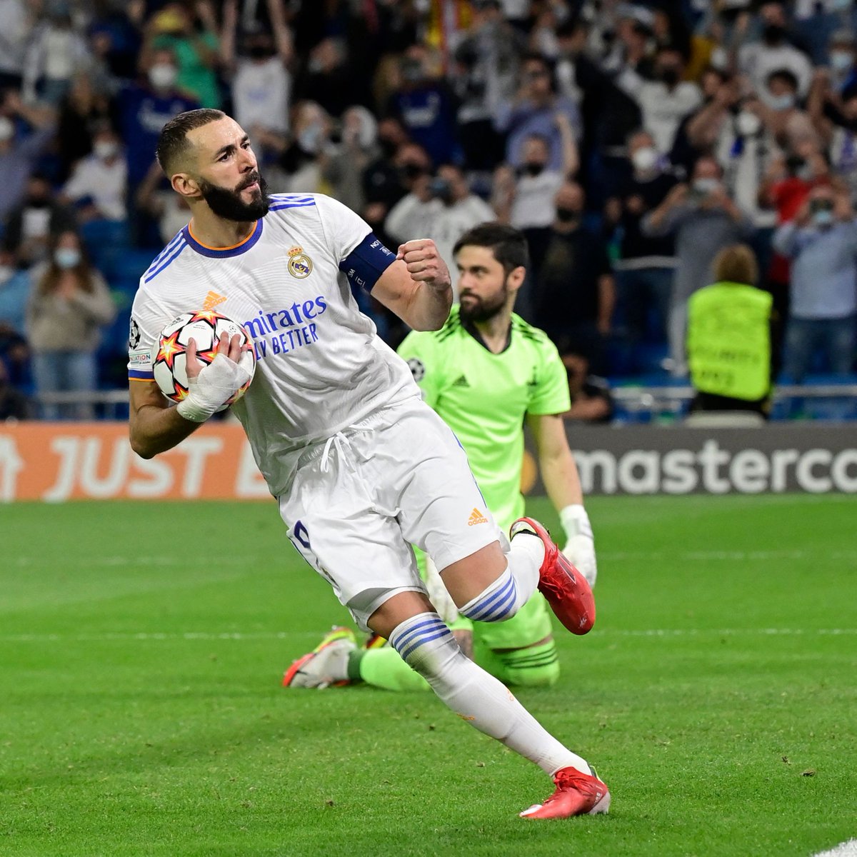 UEFA Champions League on Twitter: &quot;ℹ️ Champions League goals: ⚽️7⃣2⃣ Karim Benzema ⚽️7⃣1⃣ Raúl González #UCL… &quot;