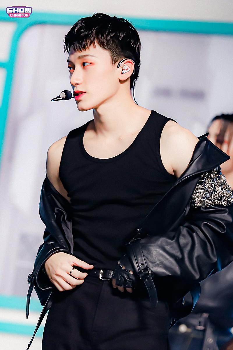 ATEEZ サン ランダム フォト 生写真 San Deja Vu 8枚 ATEEZ\u0027s San \u0026 Mingi lay in dark water in \u0027DejaVu\u0027 version teaser