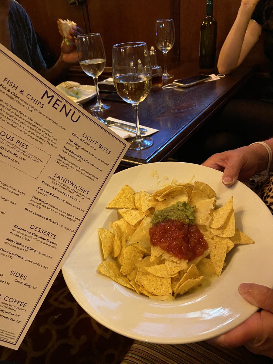 jayfurby's tweet photo. @joelycett just seen ‘got your back’ on  @samsmithsbeer This was the portion of nachos we got charged £10.95 for…clearly they like a retention on flavour as well. https://t.co/ZrAXqCCPRS