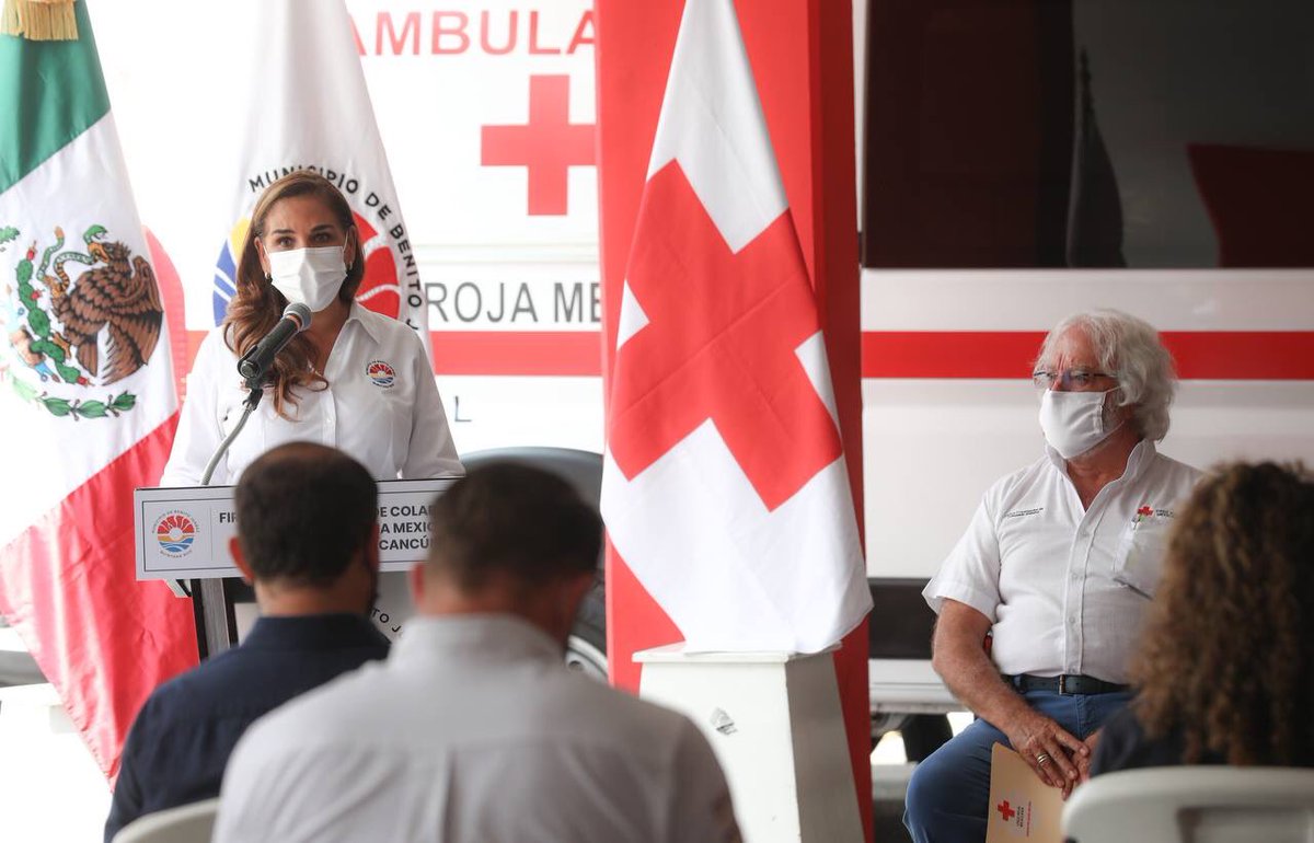 AytoCancun's tweet photo. La Presidenta Municipal @MaraLezama lleva a cabo la firma del convenio de colaboración con la @CruzRojaCancun https://t.co/9csD90Ejbb