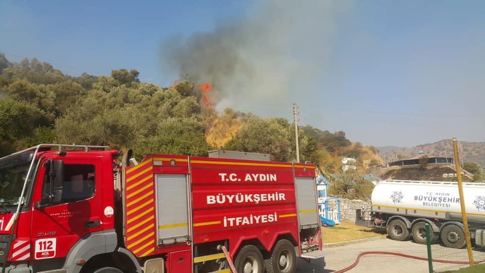 Sökede çıkan orman yangını zamanında karadan ve havadan müdahaleyle kısa sürede kontrol altına alınarak olası felaketin önüne geçildi. Sayın Valimiz Hüseyin AKSOY’un da bizzat  takip ettiği söndürme çalışmalarına katılan orman, itfaiye ve jandarma çalışanlarını tebrik ediyorum.