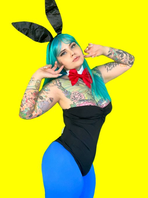 Been playing around with the green screen so I did some Bulma shots~ Theres a couple things I intend