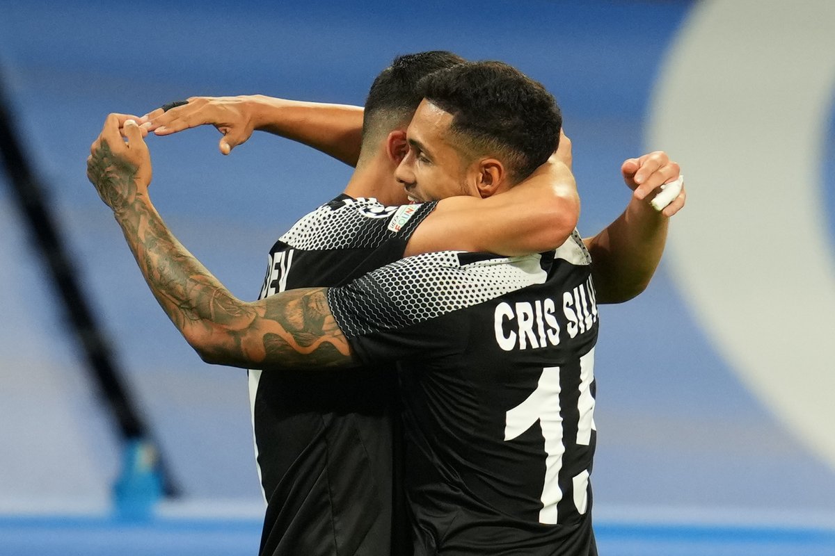 サッカーキング S Tweet 試合結果 シェリフ アウェイでレアル撃破の大金星 Cl本大会初出場で開幕2連勝 編集部より シェリフはモルドバ勢初のcl初出場にして ホームのレアル マドリードを2 1で下しました 2 0で勝利したシャフタール戦に続き2連勝 サッカーキング S Tweet 試合結果 シェリフ アウェイでレアル撃破の大金星 Cl本大会初出場で開幕2連勝 編集部より シェリフはモルドバ勢初のcl初出場にして ホームのレアル マドリードを2 1で下しました 2 0で勝利したシャフタール戦に続き2連勝