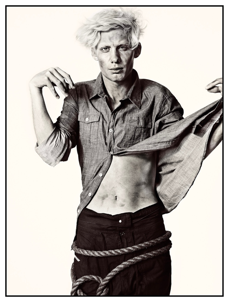 Fashion Portrait
#style #instafashion #beautiful #fashionstyle
#portraitphotography #portraits #photographer #portraitshoot #bw
#monochrome #blackandwhitephotography #bwphotography